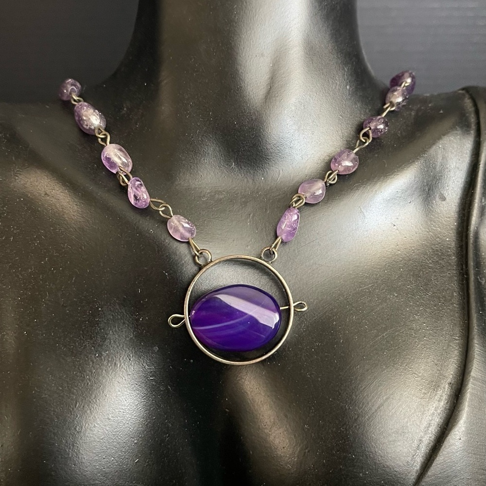 Amethyst gold tone statement fidget necklace